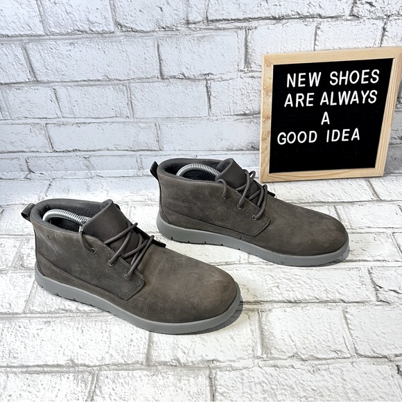 UGG🆒 Chukka boots US men’s 6/ women’s 8 - Picture 5 of 12